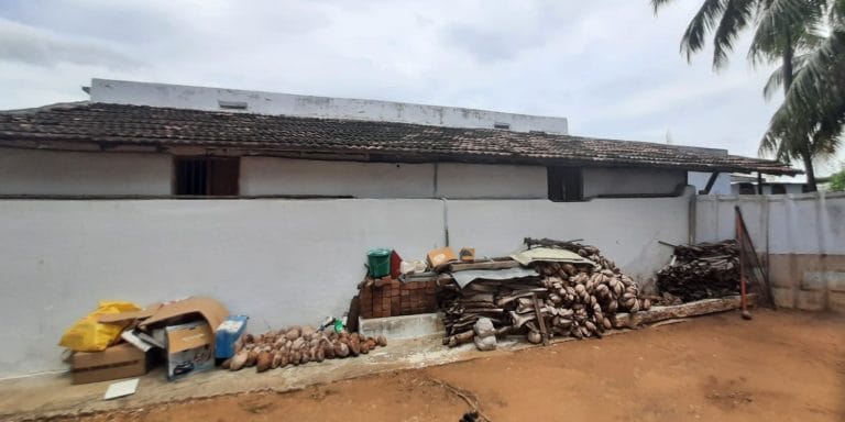 Investment property for sale in Aandakapalayam