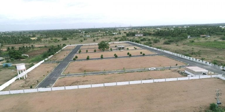 corner plot for sale in ponnaegoundenpudur